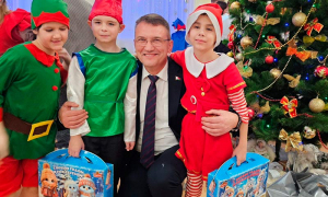 Важно уделять заботу и внимание тем, кто в этом нуждается